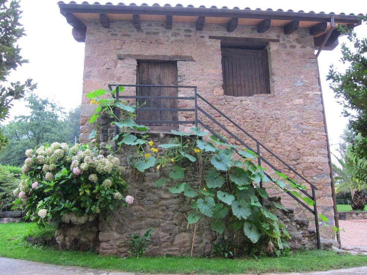 Mas El Llach La Vall de Bianya Exterior foto